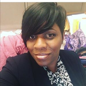 Meet your Posher, Nicole